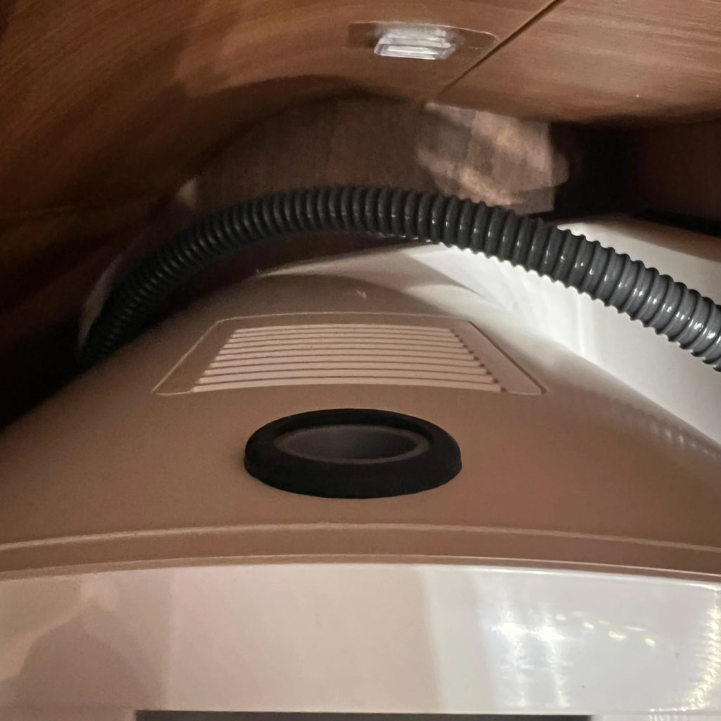 Ansaugvorrichtung für SOG-Umbau – Clesana C1 Verschweiß-Toilette