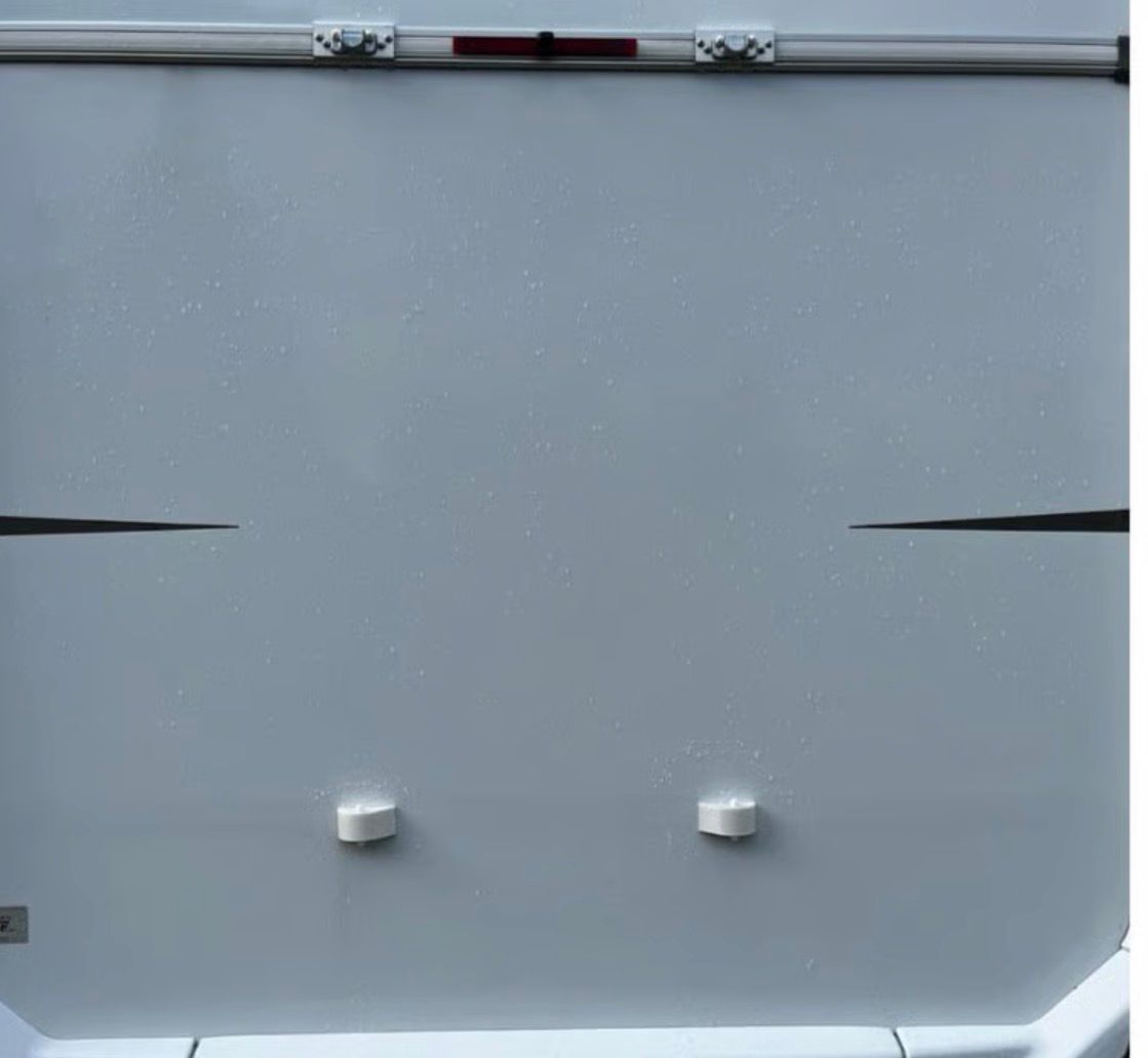 Abdeckung für Fahrradträgerhalterungen