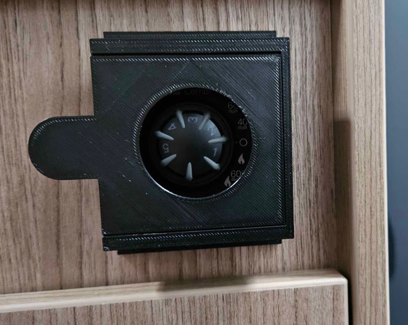 Abdeckung für den Truma Combi Regler