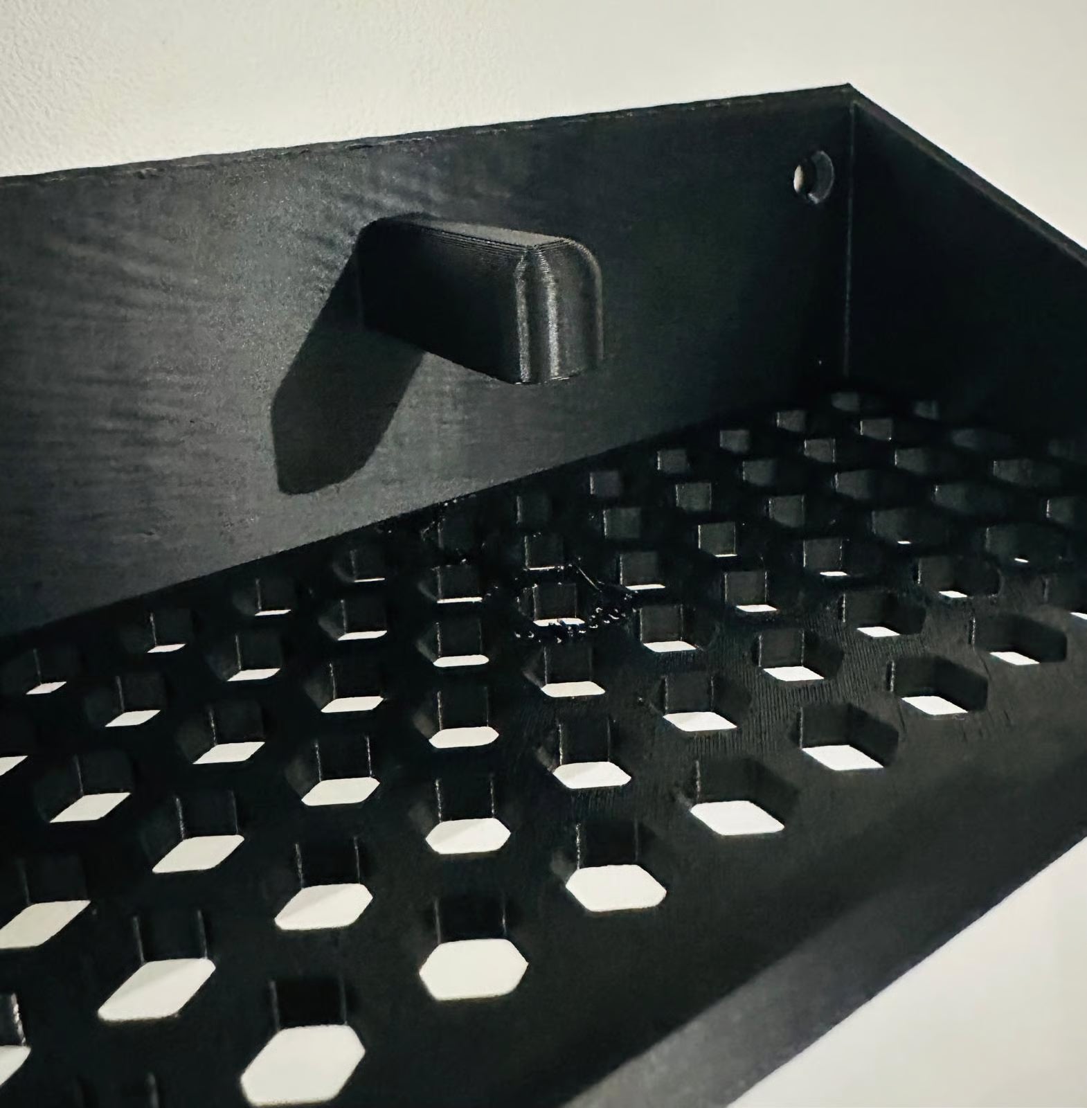 Ablagefach mit zusätzlicher Brillenauflage