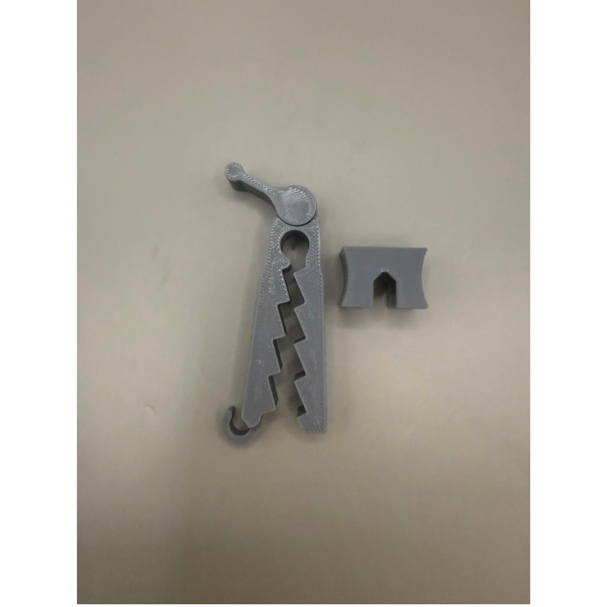 Schnappi die Zickzack-Klammer mit Gelenk 6 mm Keder