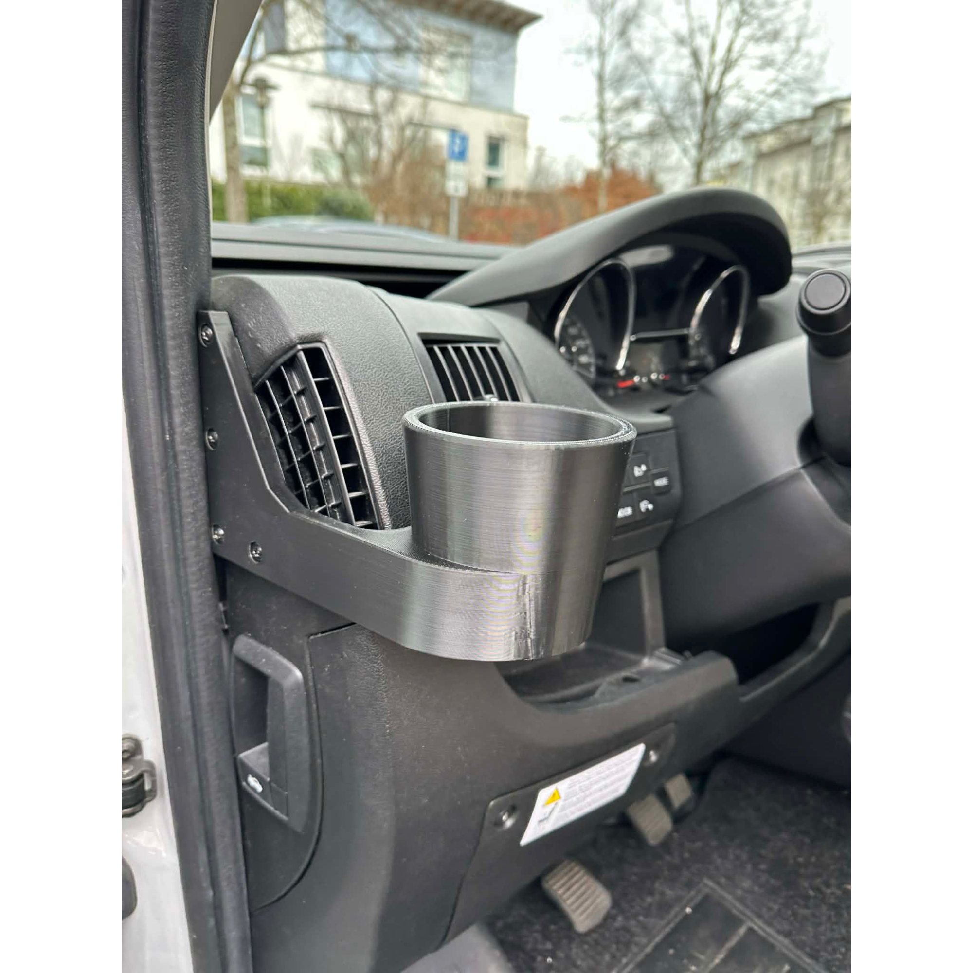 Becherhalter für das Cockpit