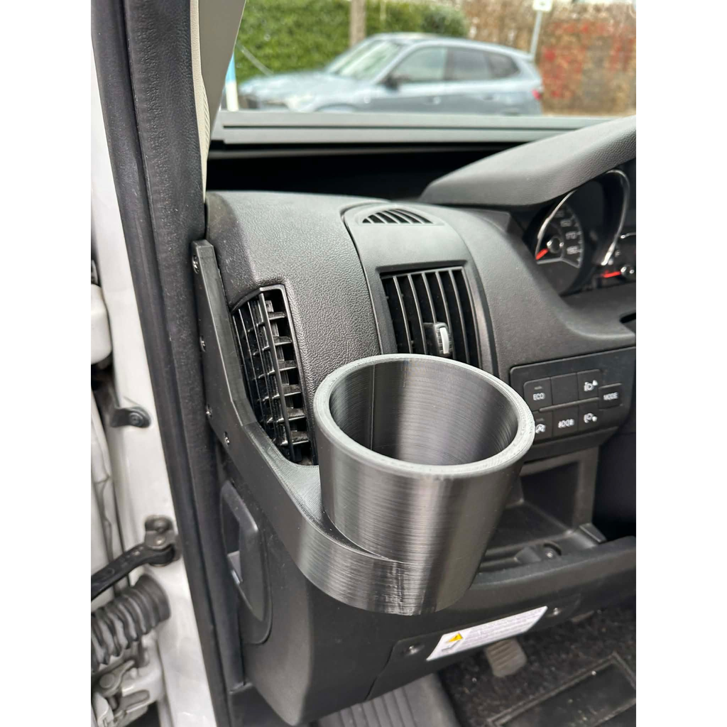 Becherhalter für das Cockpit