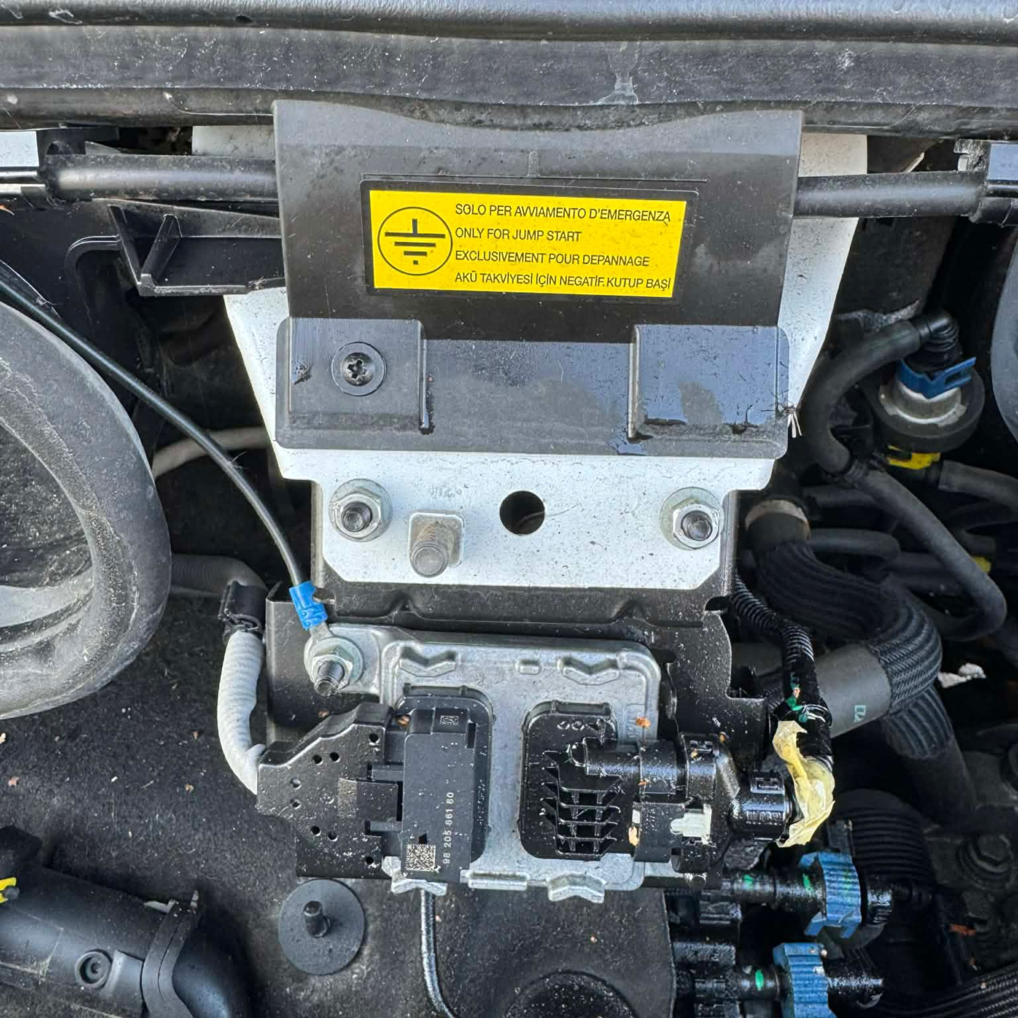 Fiat Ducato ungeschützter Motorraum